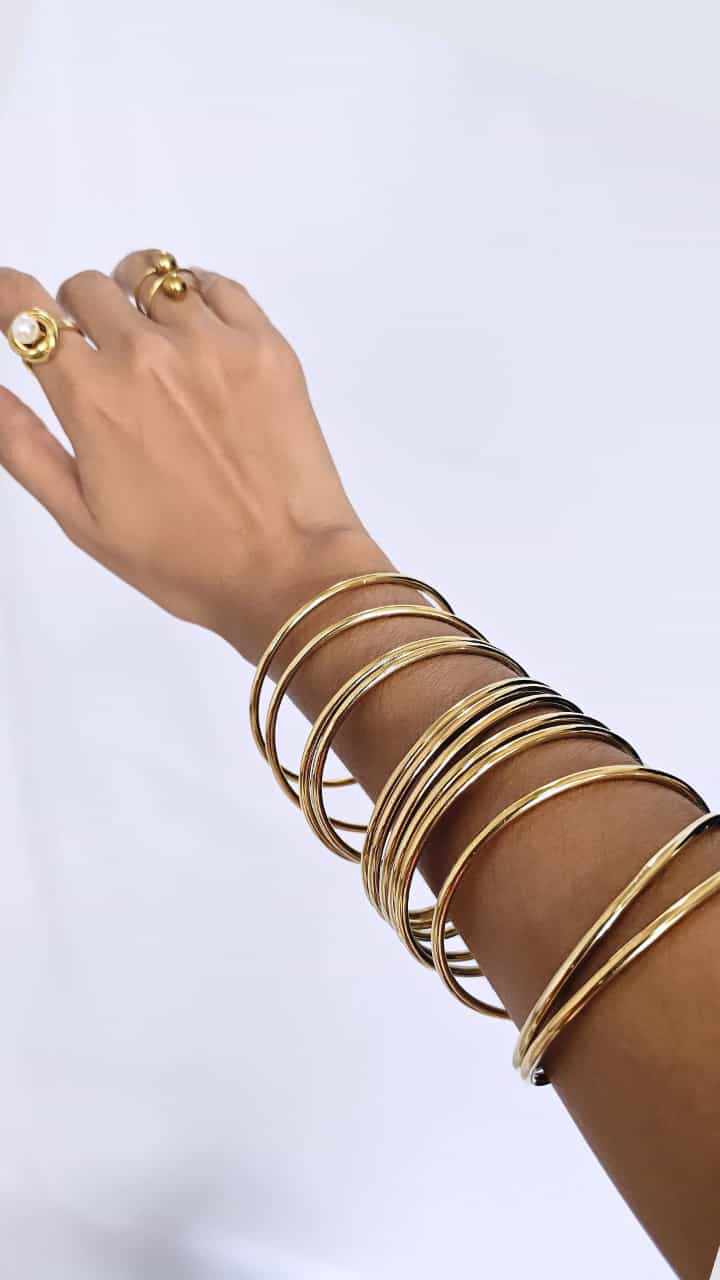 BANGLES STAINLESS STEEL