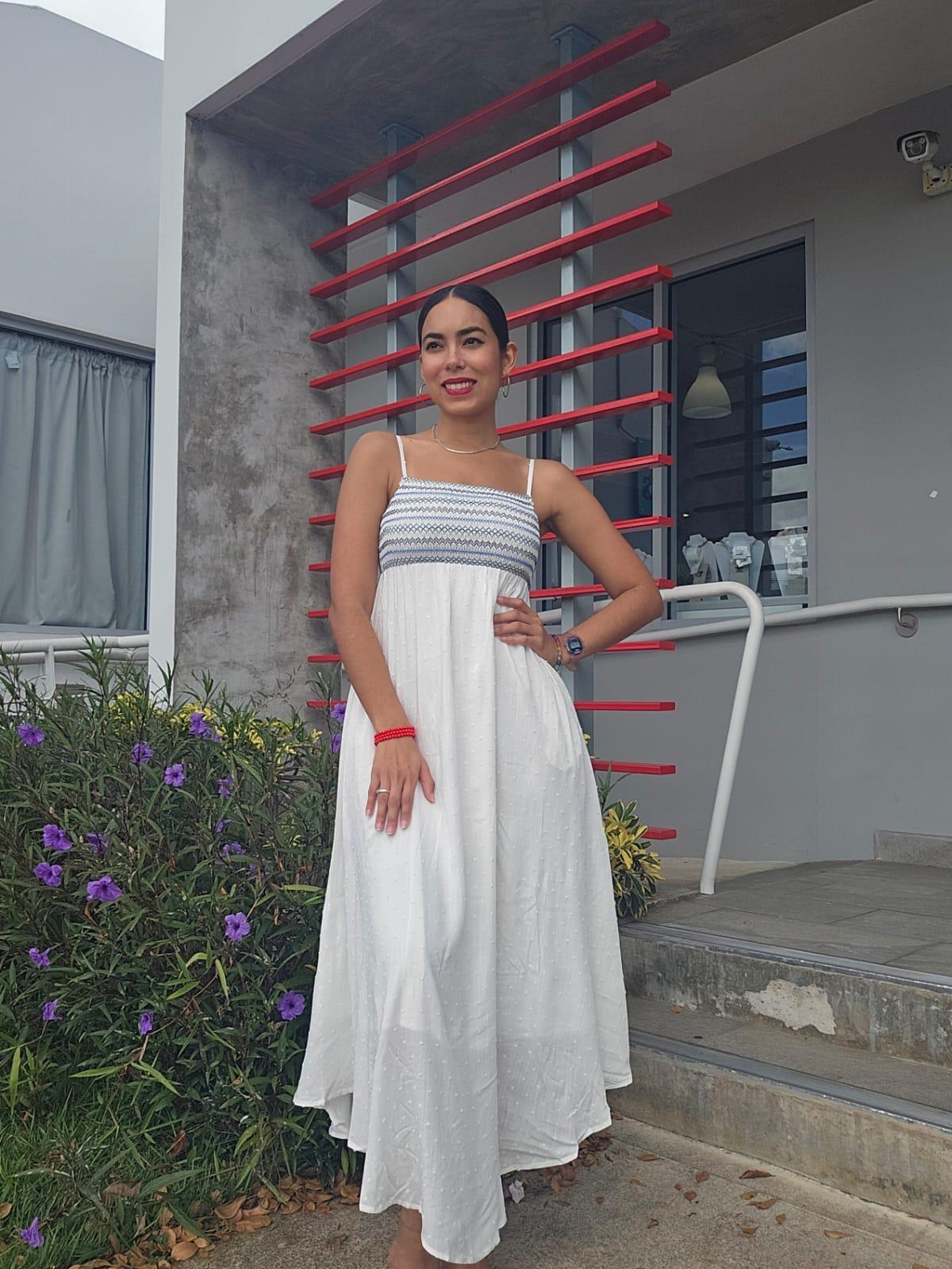 VESTIDO LARGO CON BORDADO Y PUNTOS SUIZOS